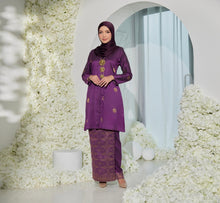 Load image into Gallery viewer, Kebarung Songket Tenun Naurah