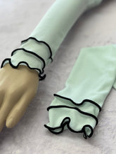 Load image into Gallery viewer, Handsocks 3 Ruffle