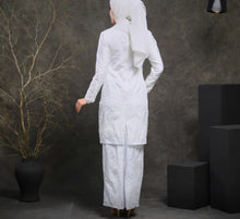 Load image into Gallery viewer, Seryna Brocade Kurung