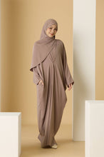 Load image into Gallery viewer, Kaftan Suraya with Butterfly Shawl