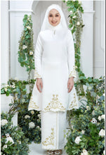 Load image into Gallery viewer, Widuri Kurung