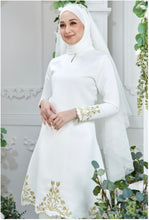 Load image into Gallery viewer, Widuri Kurung