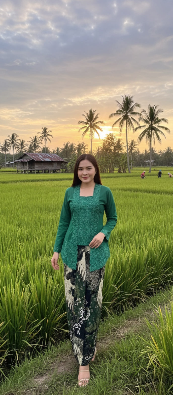 Kebaya Embun Kutu Baru