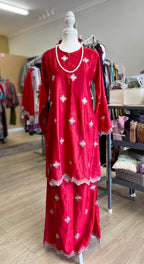 Sulam Tenun Bunga Raya Kurung Adult only