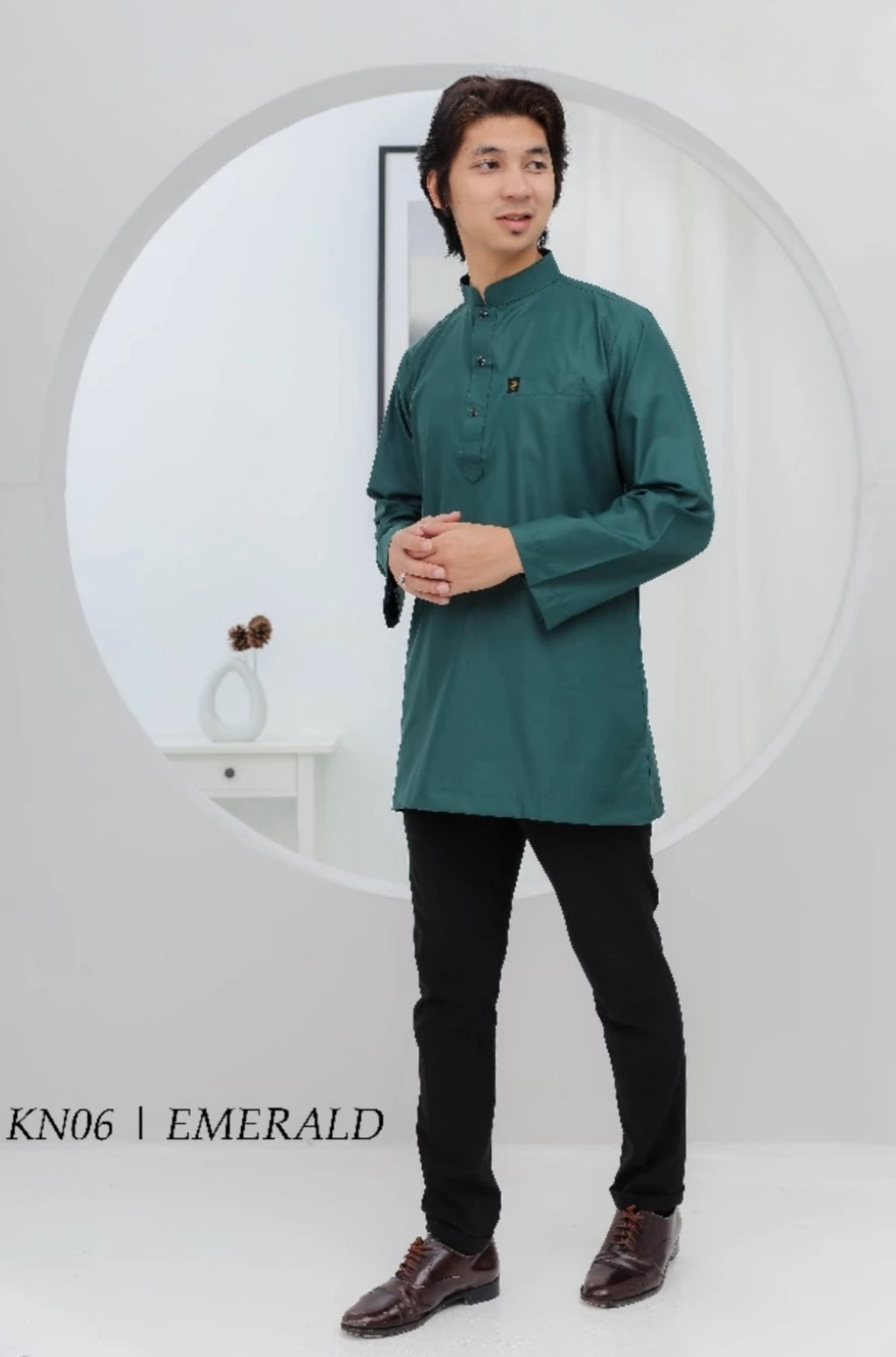 Kurta Nurasz Adult-Collar