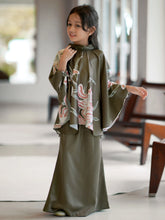 Load image into Gallery viewer, Daniesha Kaftan Girls(Pre-Order)
