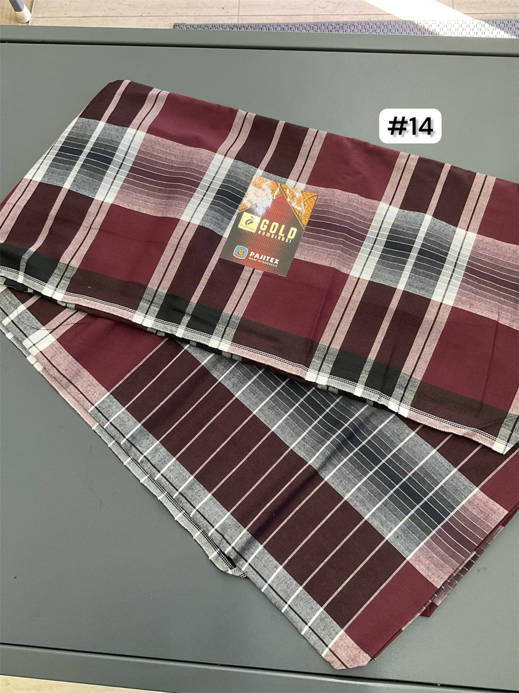 Sarong Pelekat