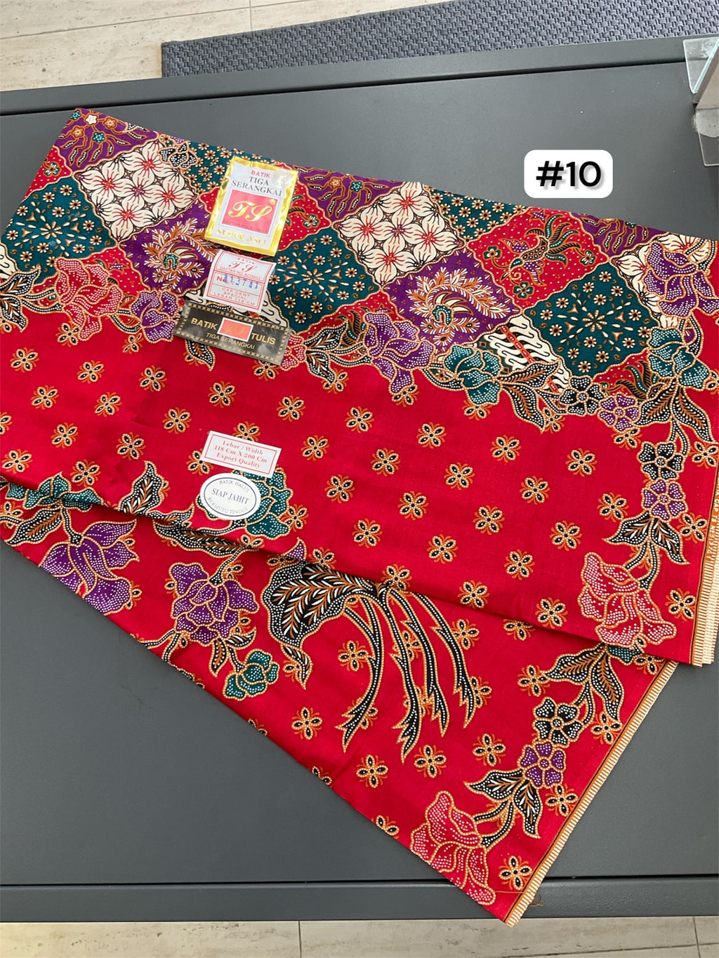 Batik sarong Tiga Serangkai