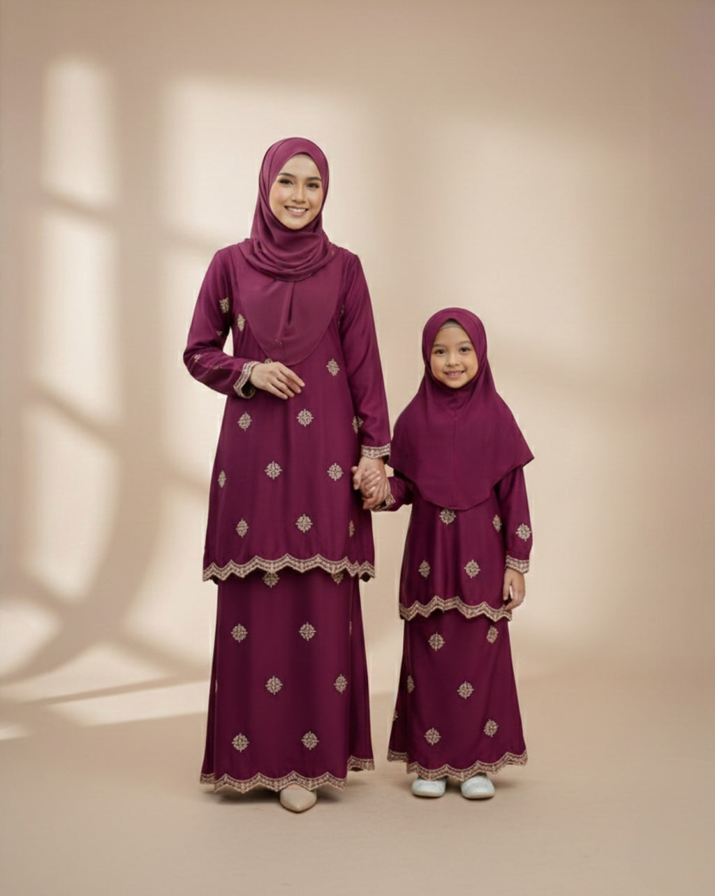 Sulam Tenun Kurung