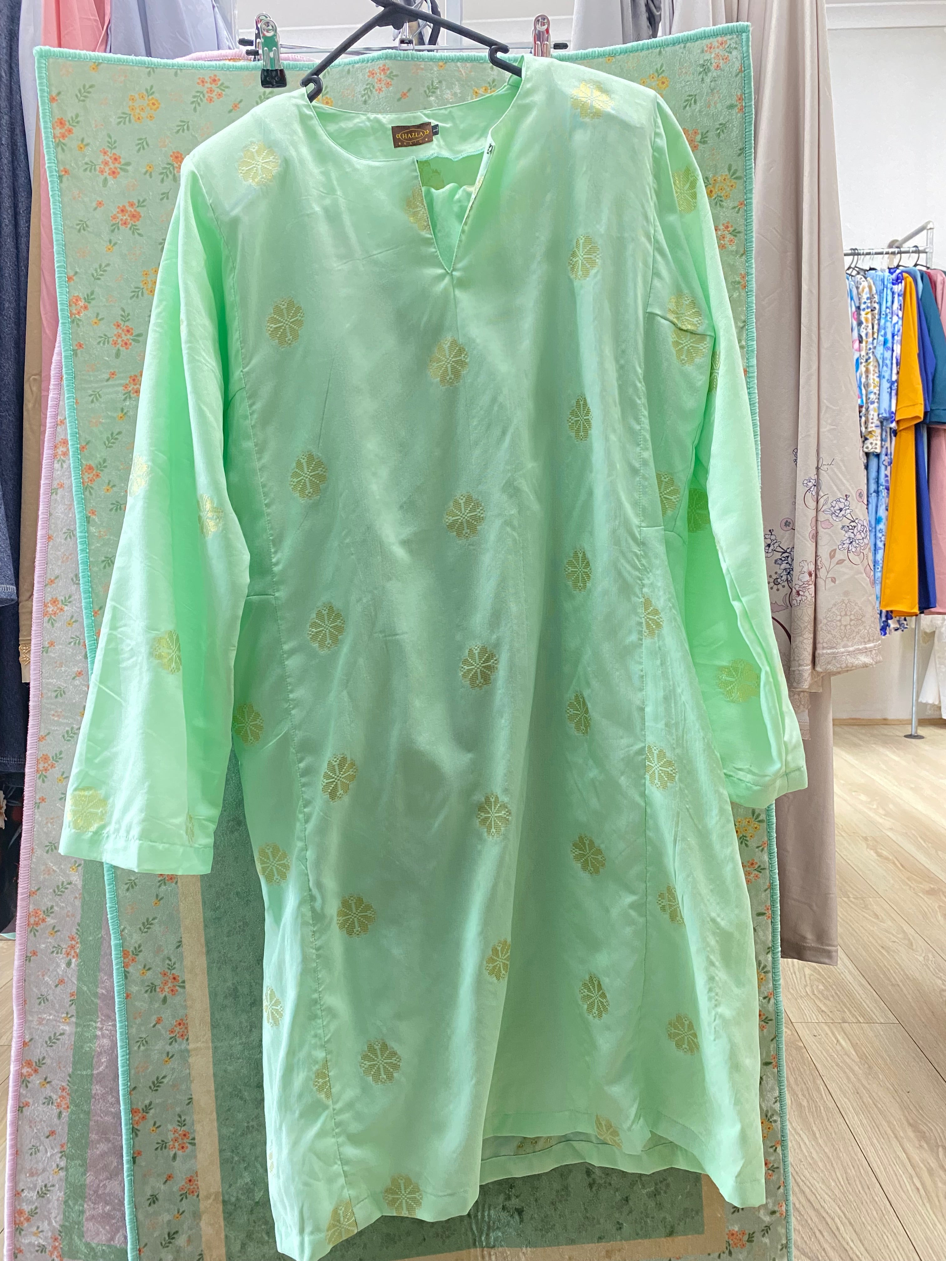 Kurung Pahang Songket Tenun Asli