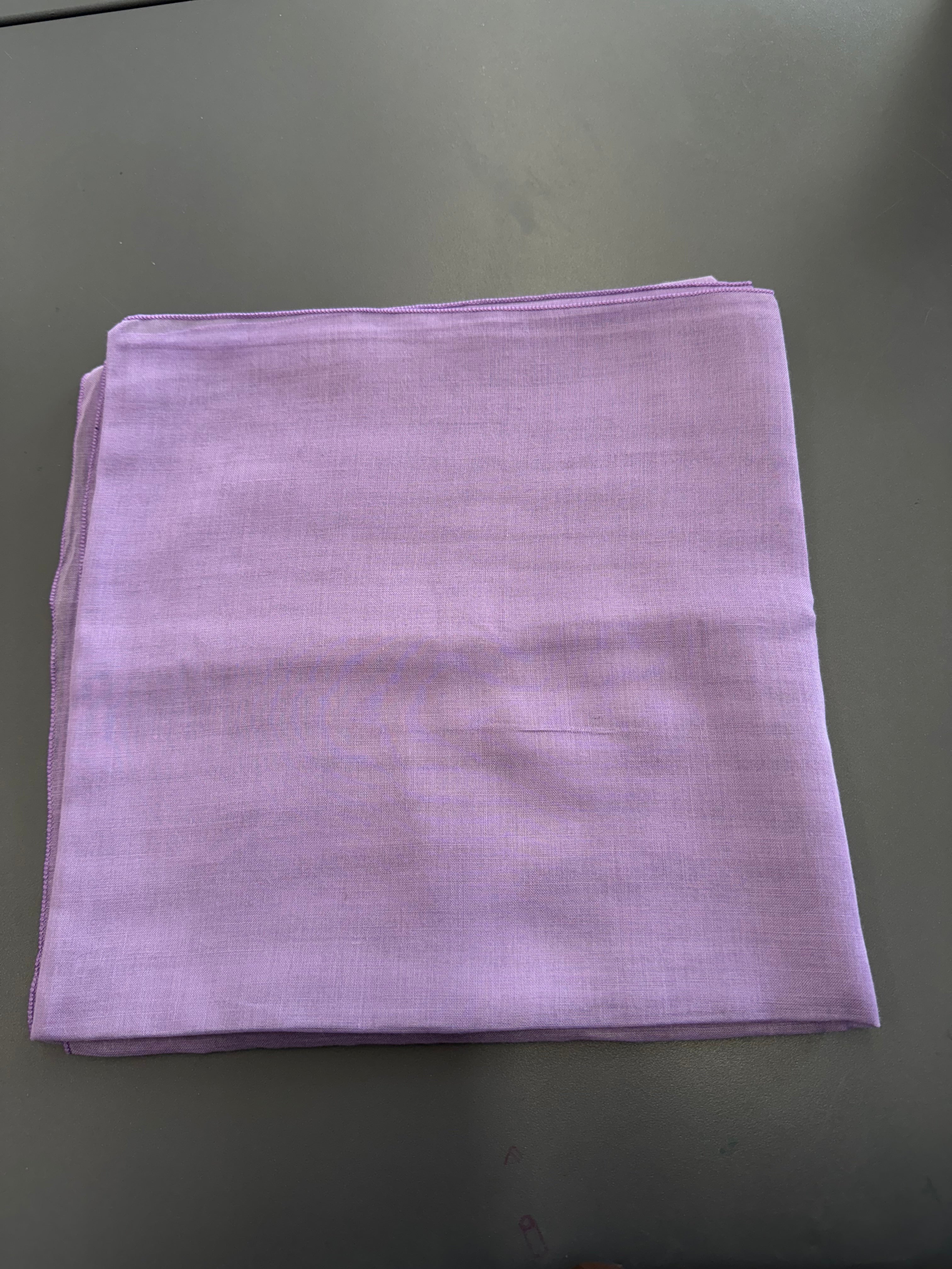 Bawal Plain (Square)