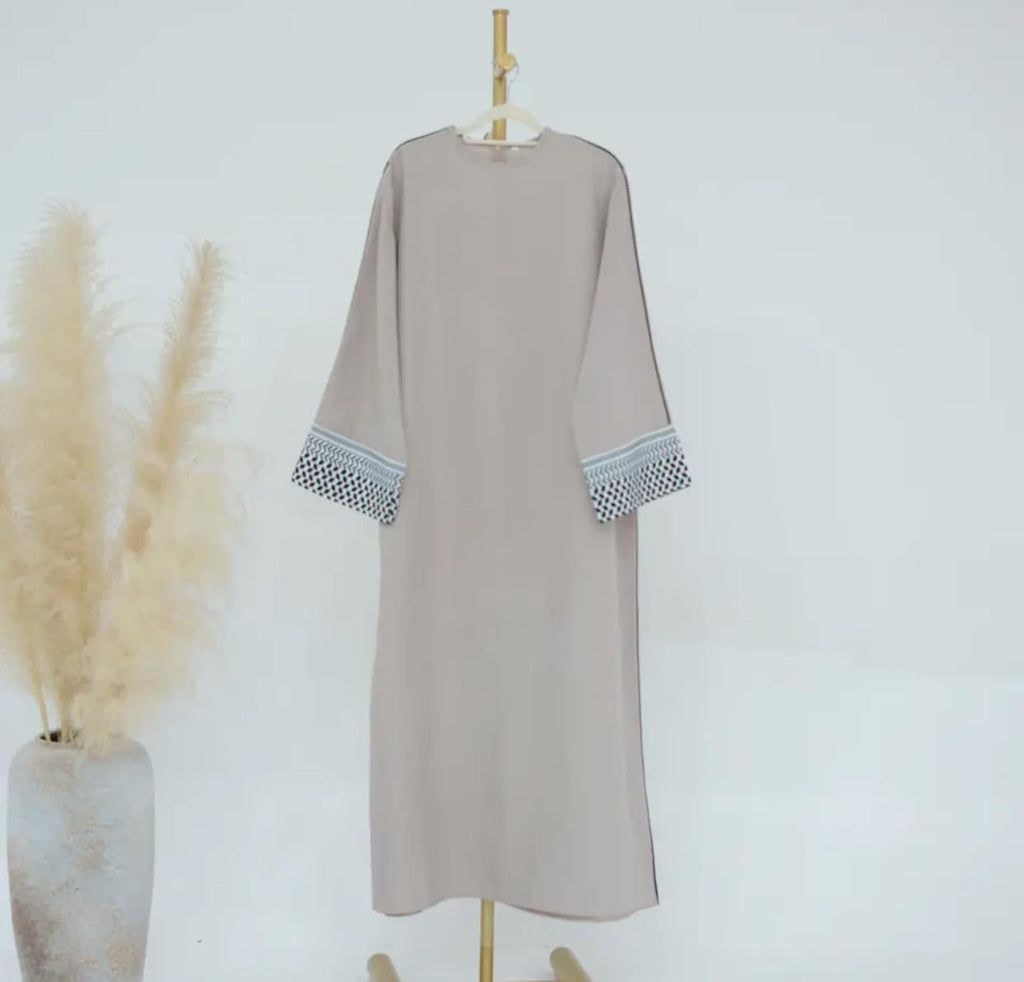 Keffiyeh inspired Abaya(excluding shawl)