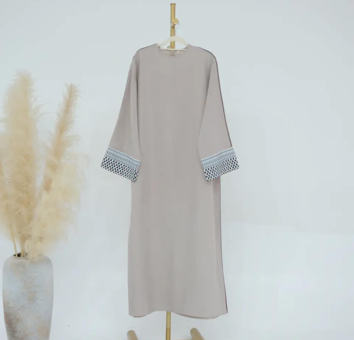 Keffiyeh inspired Abaya(excluding shawl)