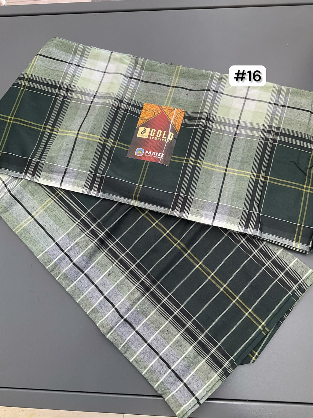 Sarong Pelekat