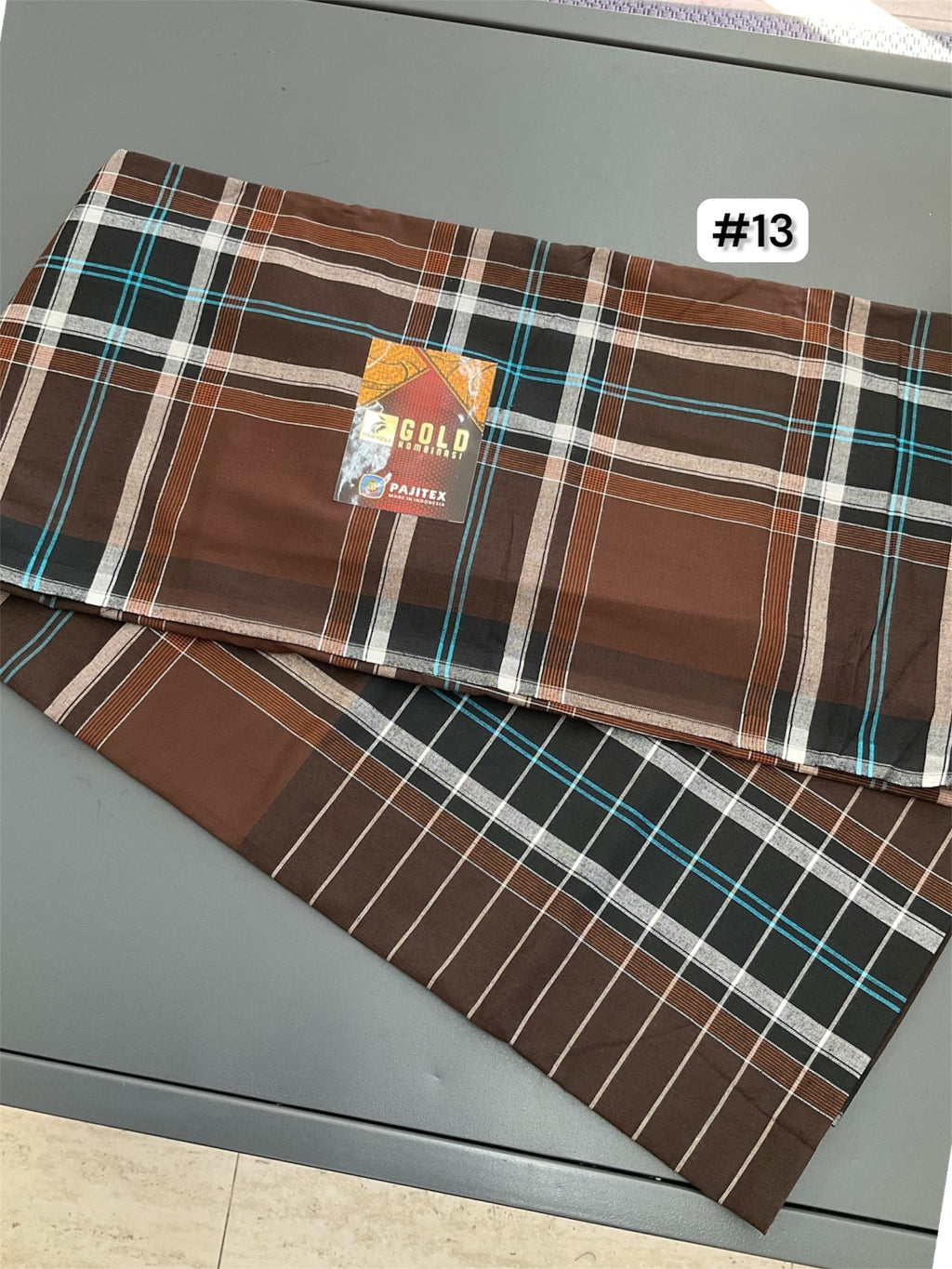 Sarong Pelekat