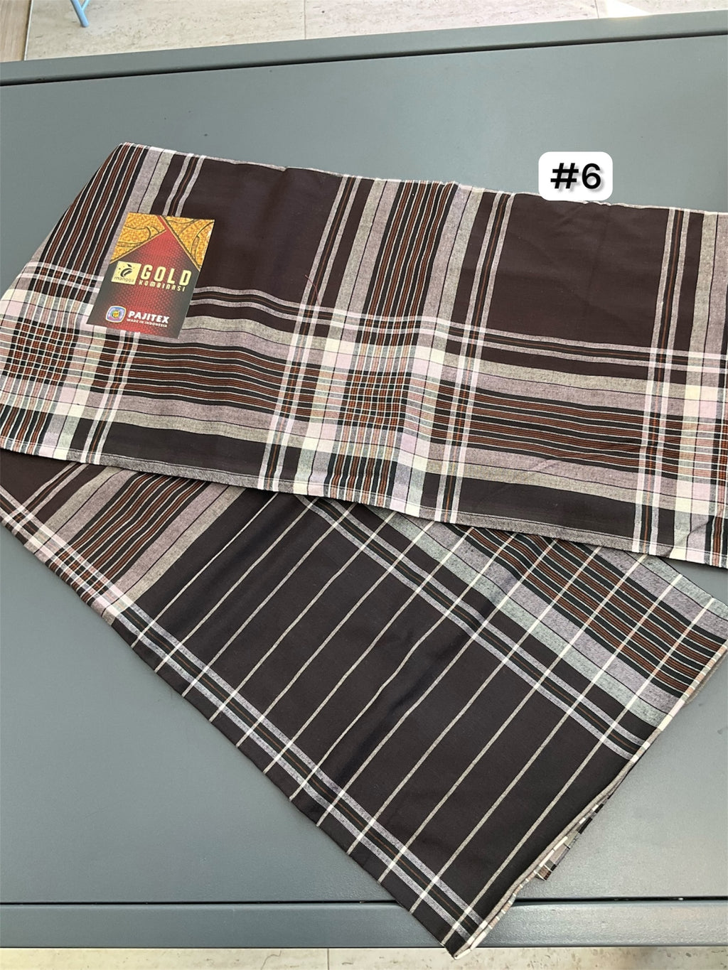 Sarong Pelekat