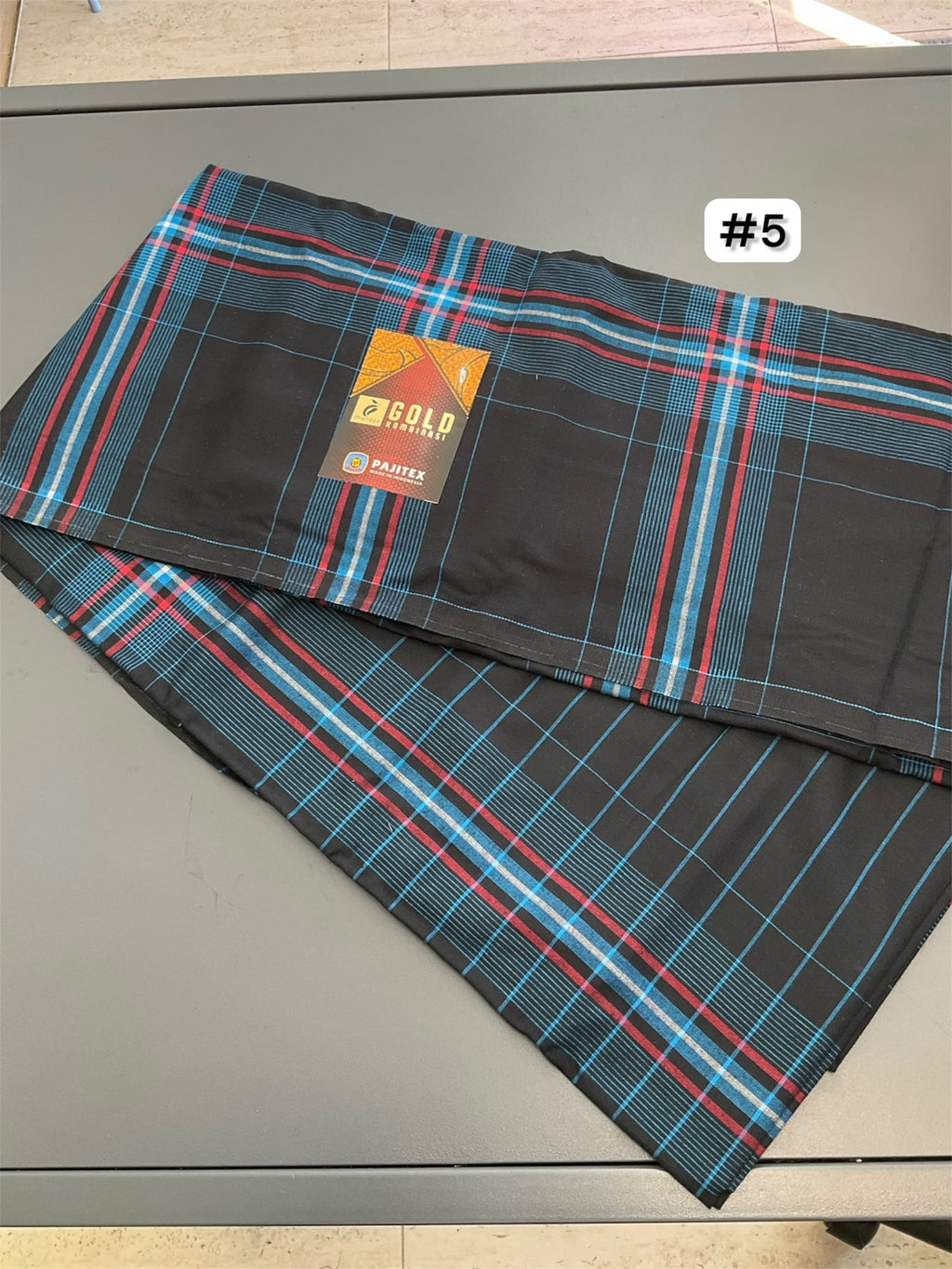 Sarong Pelekat