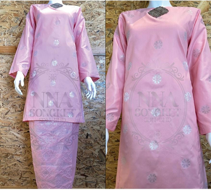 Kurung Pahang Songket Tenun Asli
