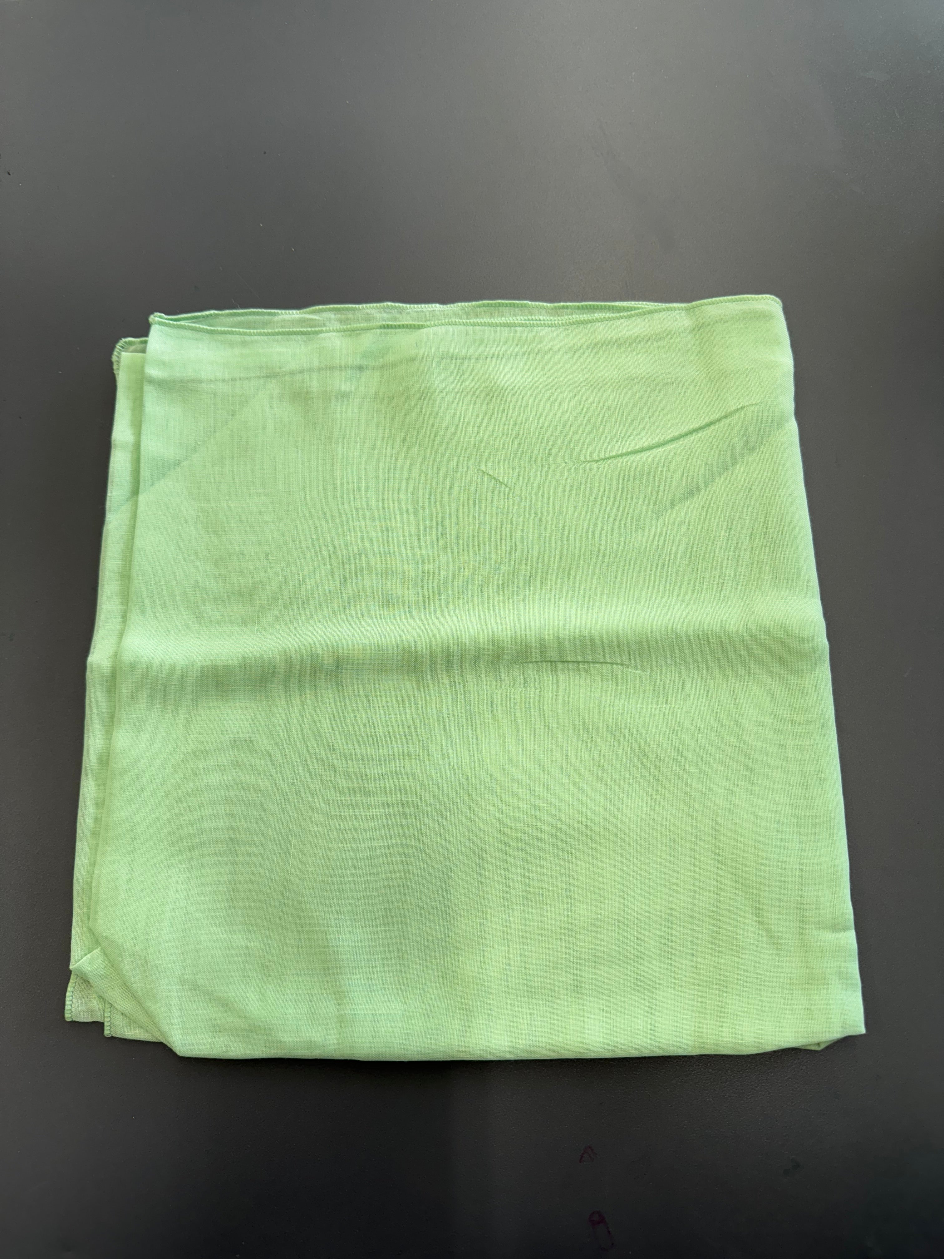 Bawal Plain (Square)