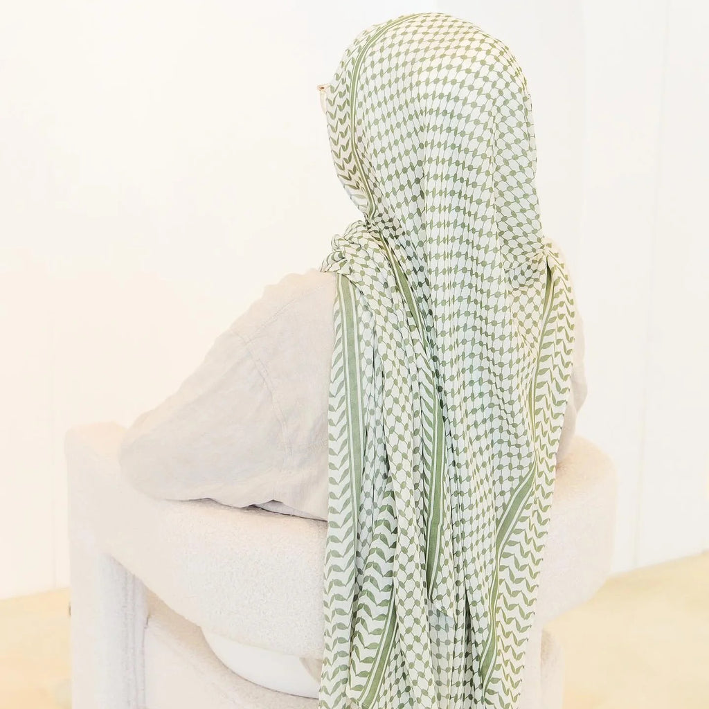 Keffiyeh designs shawls