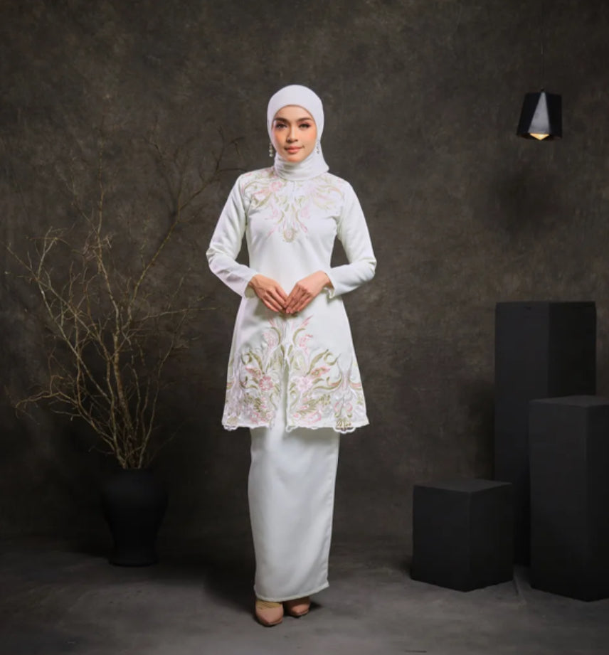 Ellebelle Kurung