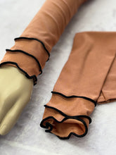 Load image into Gallery viewer, Handsocks 3 Ruffle
