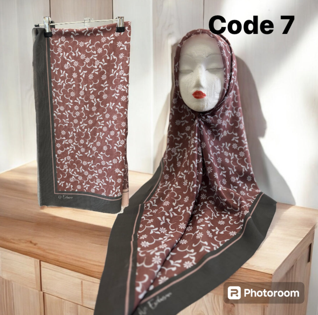 Printed Square Shawl (STD Size)