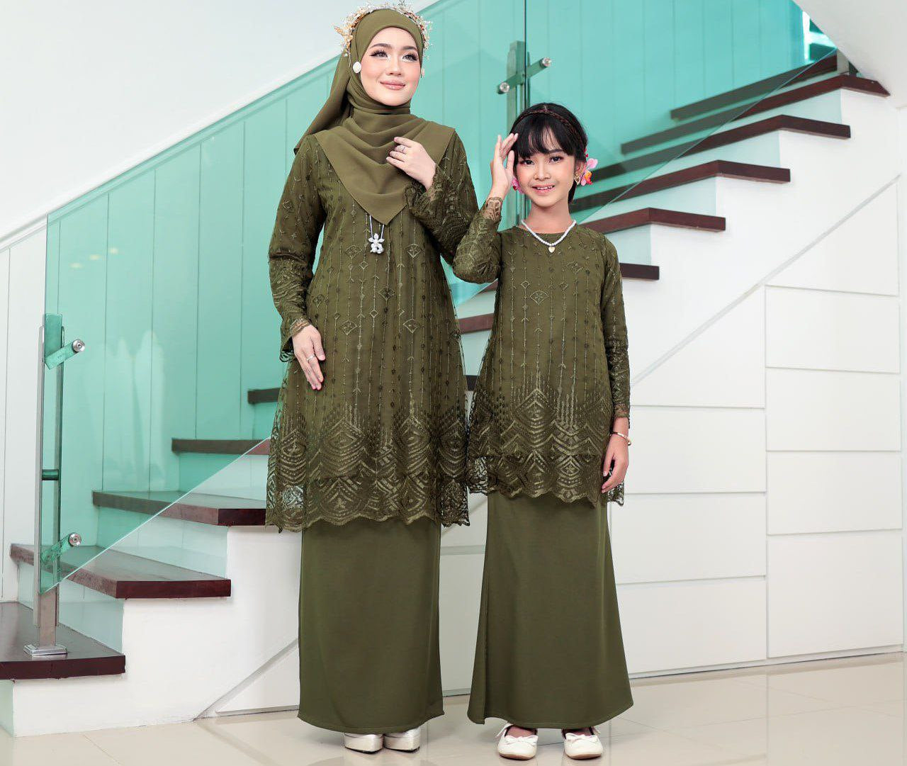 Kurung Lace-Girl