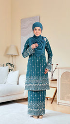 Nayra Kurung