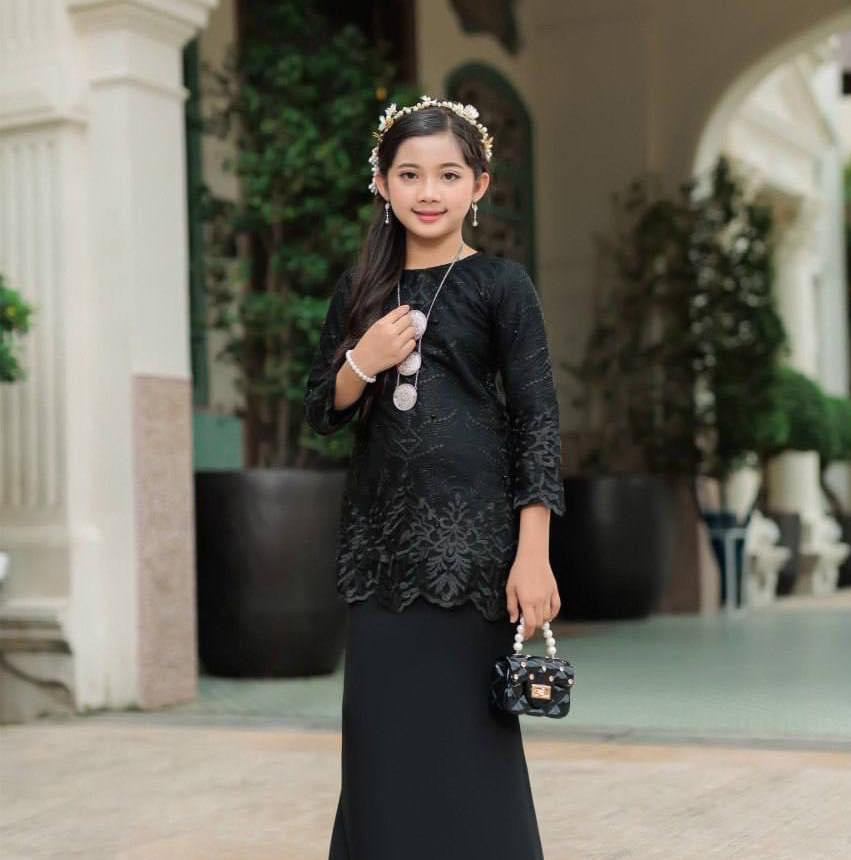 Athelia Kurung Kid