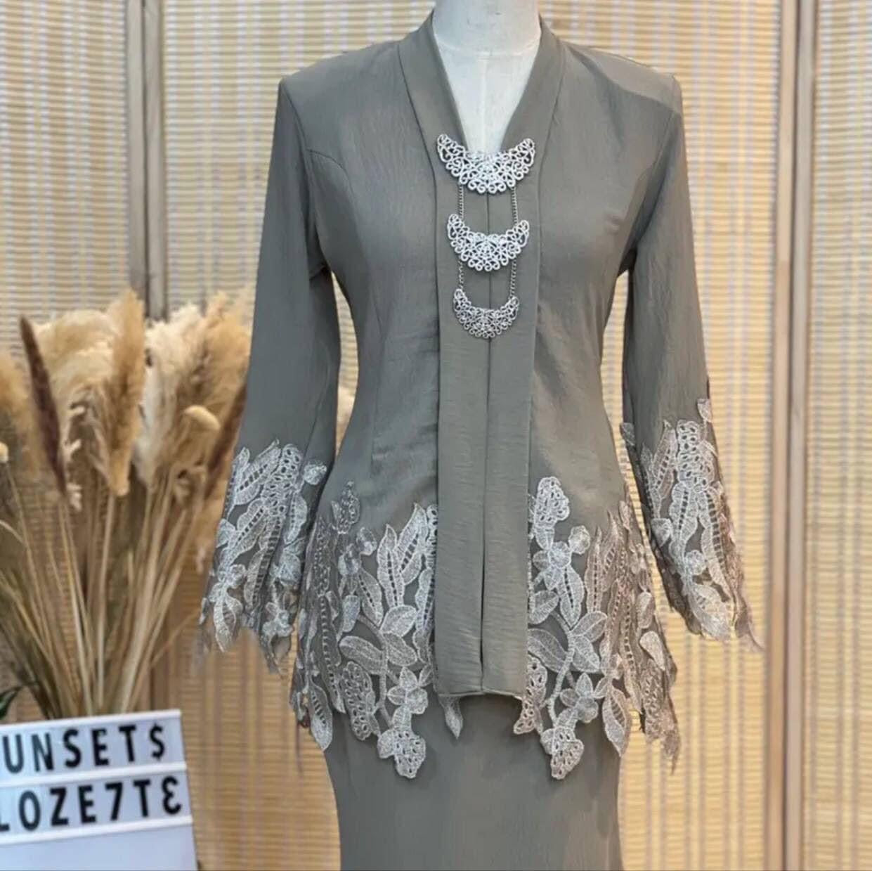 Seroja Kebaya-kids sizes left