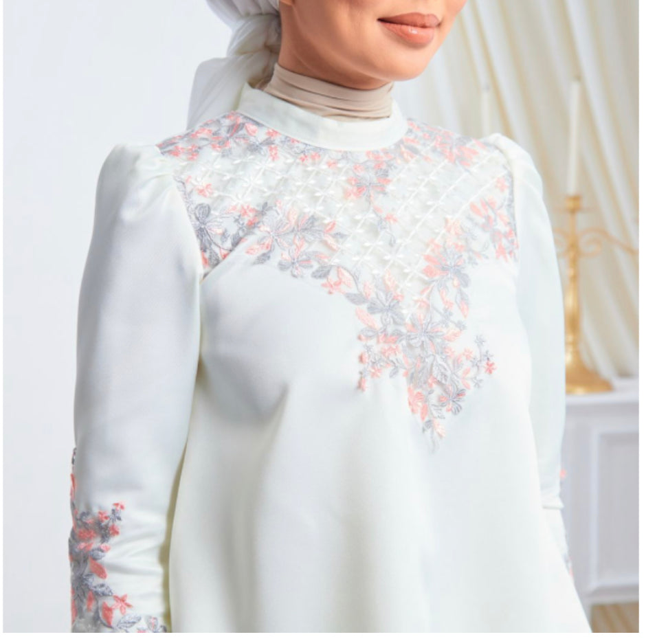 Annabelle Kurung Doll - White