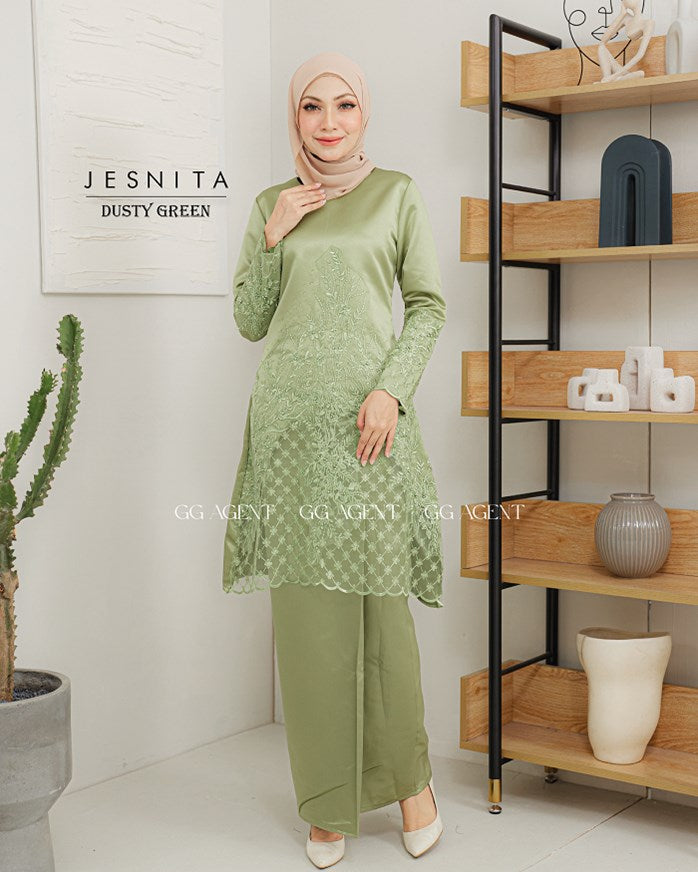 Jesnita Kurung