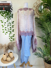 Load image into Gallery viewer, Kaftan in Purple and Blue
