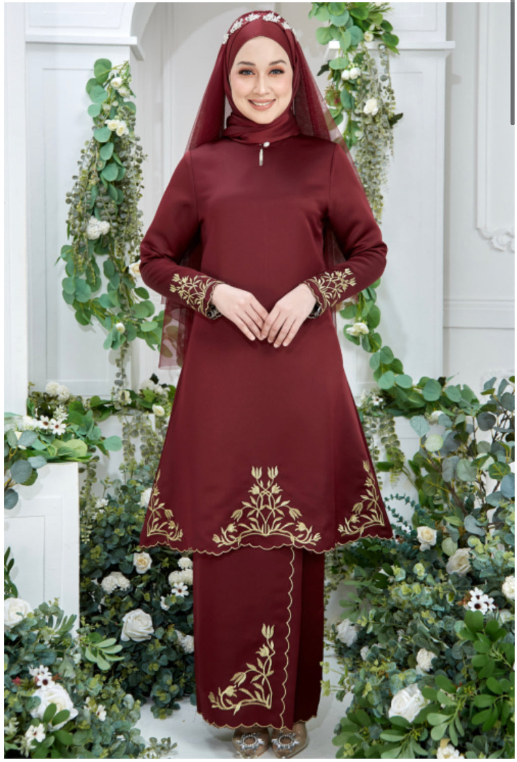 Widuri Embroidered Kurung