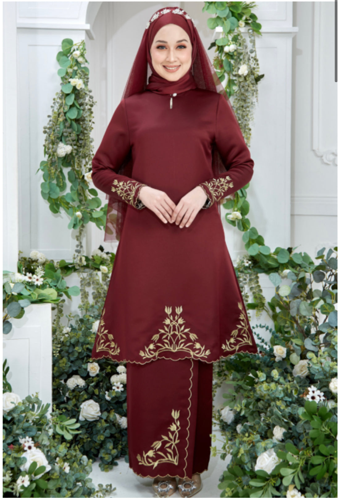 Widuri Embroidered Kurung