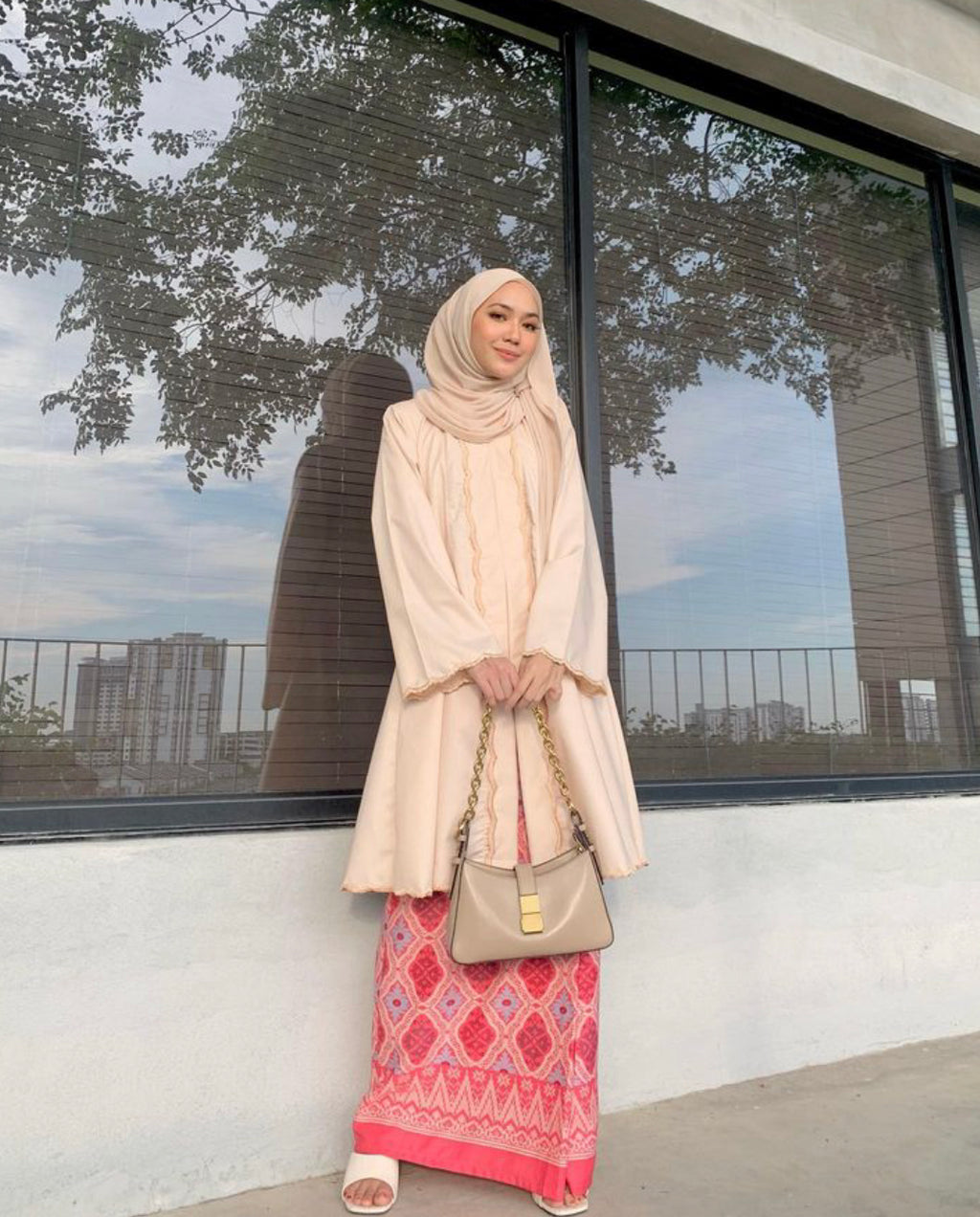 Kebarung Ayunisari - Safir